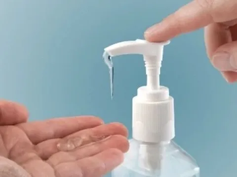 Thu hồi 2 lô dung dịch vệ sinh phụ nữ bị cơ quan công an xác định là hàng giả
