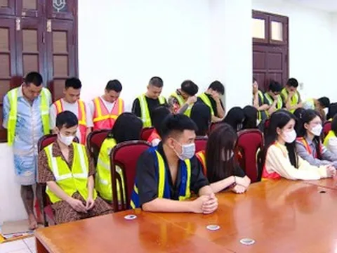Hà Nội triệt phá đường dây ma túy Etomidate giao dịch khoảng 100 tỷ đồng