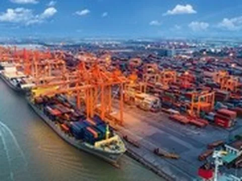 Chưa 'chia tay' xong Cảng Sài Gòn, VietinBank tiếp tục bán gần 7 triệu cổ phiếu Cảng Hải Phòng