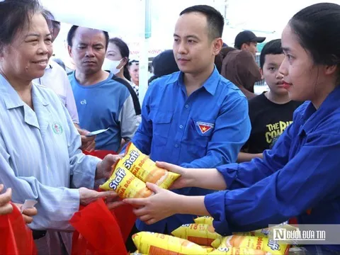Ấm lòng "Hội chợ 0 đồng" tiếp sức cho hơn 1.000 bệnh nhân khó khăn