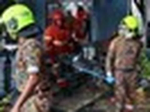Hỏa hoạn thiêu rụi cả ngôi nhà, lính cứu hỏa tiếp cận phòng ngủ thì chứng kiến cảnh tượng ám ảnh