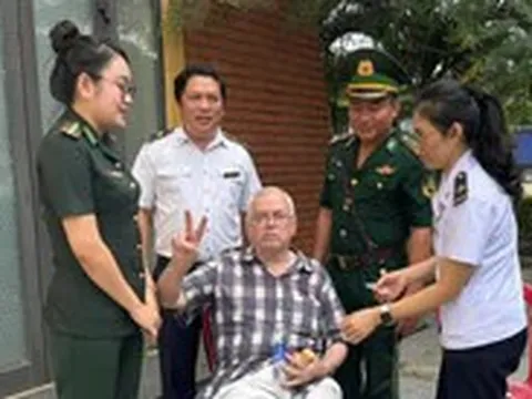 Du khách người Mỹ có dấu hiệu đột quỵ khi nhập cảnh, muốn hiến tạng sau khi được cứu