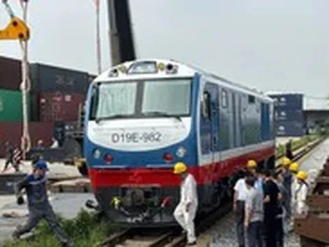 Ngành đường sắt có thêm đầu máy thế hệ mới chạy tốc độ tới 120km/h