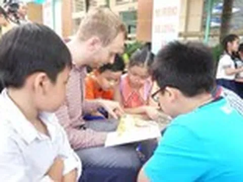 Tiếng Anh phải bước ra đời sống