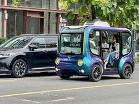 Xe buýt tự hành Việt Nam sắp chạy thử ở Hà Nội: To cỡ VinFast VF 3, chở tối đa 5 người