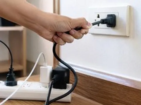 4 thiết bị điện “chạy ngầm” 24/7 ngay cả khi đã bấm nút tắt
