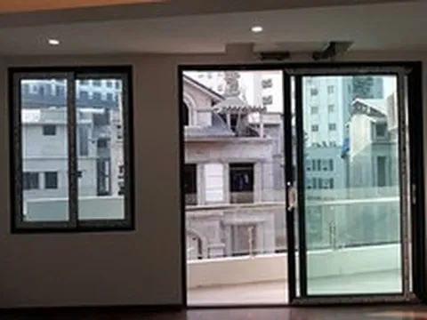 Lời khuyên cho những gia đình đang lắp cửa kính ban công