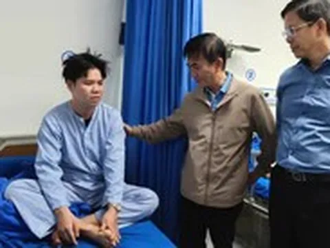 Tập trung điều trị cho các nạn nhân vụ lật xe khách tại Gia Lai