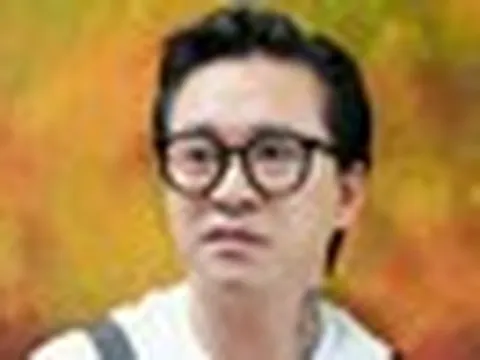 Tuấn Hưng hủy show, tự test chất cấm trước khi công khai đưa vợ và 3 con sang Mỹ định cư