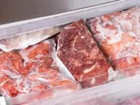 Rã đông thịt sai cách, coi chừng nhiễm khuẩn tiêu hóa