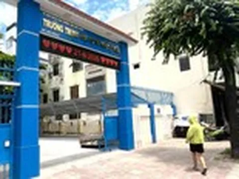 Gộp xong trường học, vẫn thiếu thầy và phòng học