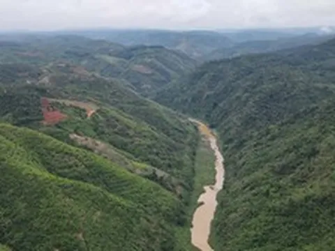 Không làm cáp treo, tỉnh lớn nhất Việt Nam sắp xây cầu dây văng vượt dòng chảy dài 600km, rút ngắn 26km di chuyển, nằm trong dự án hơn 2.800 tỷ đồng