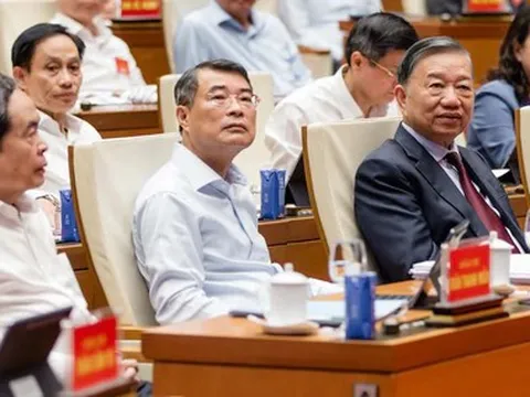 Sáng nay, Bộ Chính trị, Ban Bí thư tổ chức Hội nghị toàn quốc quán triệt một số nghị quyết, chỉ thị