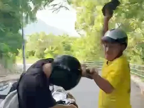 Truy xét nhanh người đánh túi bụi du khách trên đường lên ngọn hải đăng Vũng Tàu