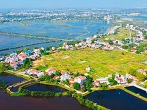 Việt Nam có một ngôi làng hơn 400 năm tuổi được công nhận "Làng du lịch tốt nhất thế giới": Khách Tây tìm đến để lội ruộng, trồng rau
