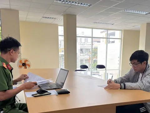 Khởi tố cựu nhân viên ngân hàng lừa đảo bằng chiêu đáo hạn