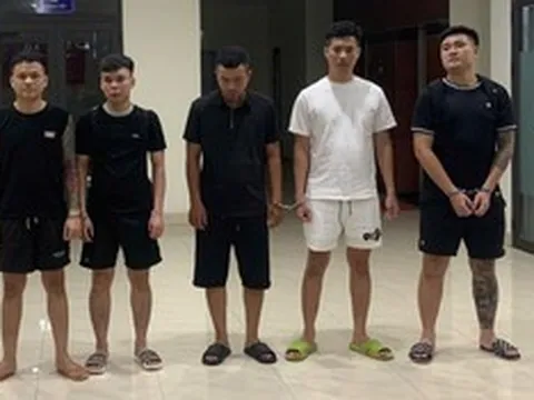Khởi tố nhóm đối tượng giả danh Huấn "Hoa Hồng", giăng bẫy lừa hàng trăm người