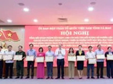 Phân bón Cà Mau nhận bằng khen của chủ tịch UBND tỉnh Cà Mau