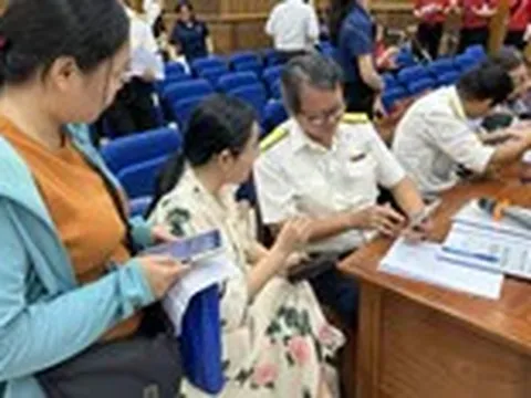 Một ngày 4 nghị định, 5 thông tư liên quan thuế: Hộ kinh doanh 'mở mắt ra thấy thay đổi'