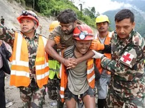 Công nhân Nepal kể hành trình sống sót kỳ diệu sau 9 ngày trong đường hầm