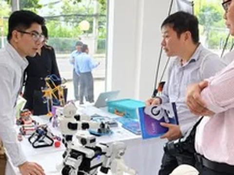 Đại học Quốc gia TP.HCM dành 1.875 tỉ đồng, chạy đua AI, chip, robot, công nghệ lượng tử