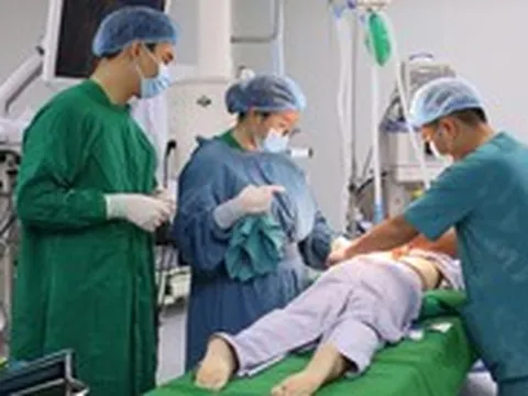 Triển khai kỹ thuật sinh thiết thận qua da dưới hướng dẫn siêu âm, chẩn đoán bệnh lý thận ở trẻ em