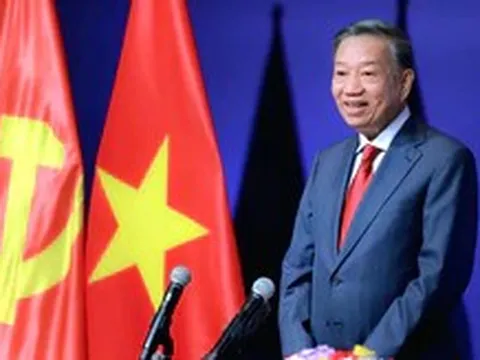 Tổng Bí thư, Chủ tịch nước Tô Lâm gặp kiều bào Nga, kêu gọi hưởng ứng Nghị quyết 23