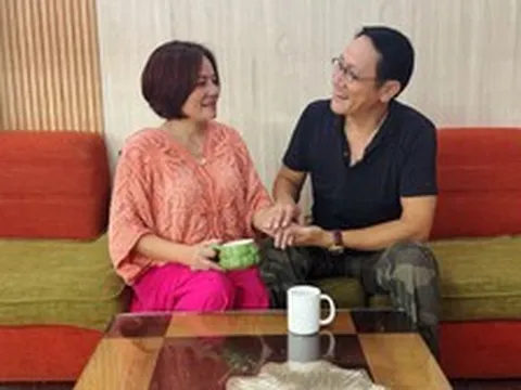 Nam NSƯT xin nghỉ phép 3 ngày về cưới vợ rồi lại đi, U60: "Chân thành đội ơn vợ"