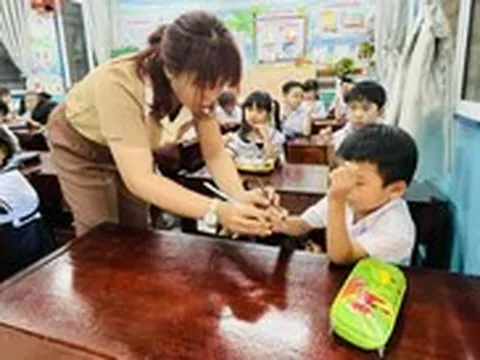 Nha Trang nói gì về việc nhập 13 trường tiểu học thành 'siêu trường' 287 lớp, 10.565 học sinh?
