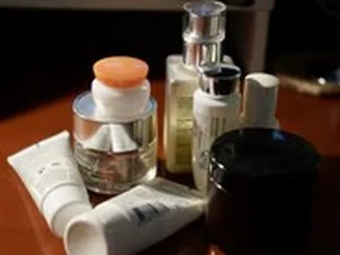 Chăm sóc da kỹ, tốn tiền triệu nhưng da càng xấu, nổi mụn: Có gì sai sai?