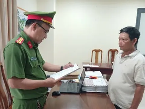 Khởi tố giám đốc dùng hóa đơn khống hợp thức hóa cát lậu