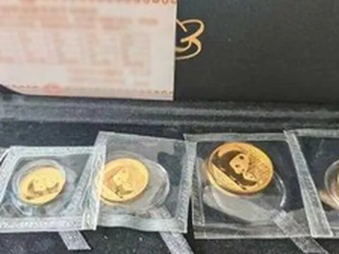 Bán vàng được 471 triệu đồng, nghiên cứu sinh vừa nhận tiền thì tất cả tài khoản ngân hàng bị đóng băng