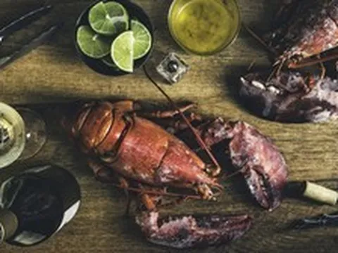 Tôm hùm xa xỉ như vậy, vì sao từng là món ăn chỉ dành cho tù nhân?