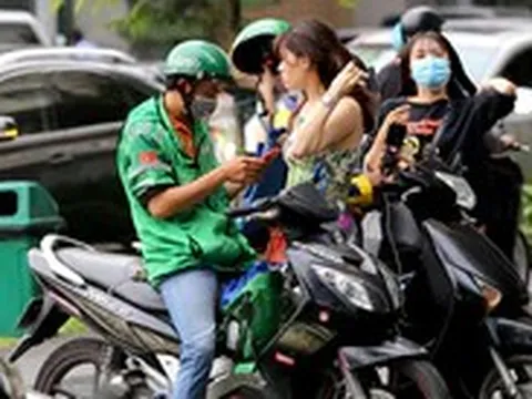 Vụ kêu gọi tắt app Grab: Tài xế chạy một cuốc xe được hưởng bao nhiêu trên doanh thu?