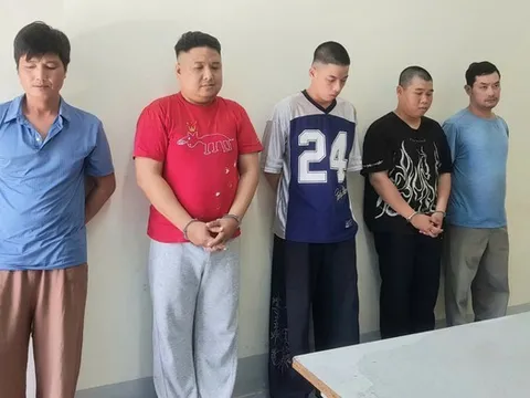 Triệt phá đường làm giả sổ đỏ, bằng cấp, giấy tờ xe