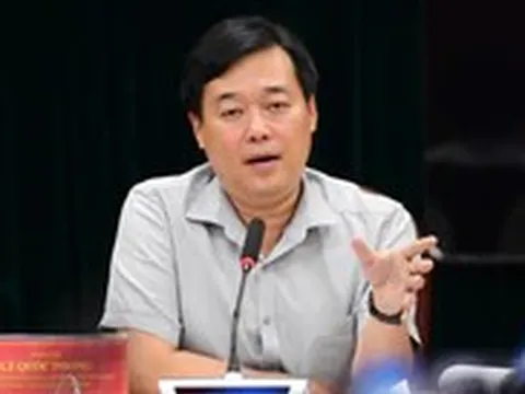 Phó bí thư thường trực Lê Quốc Phong: Phường Xuân Hòa phải thí điểm quản lý biên chế bằng cách làm mới