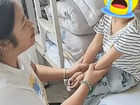 Bức ảnh này có gì mà khiến các chuyên gia giáo dục cũng phải lên tiếng cảnh báo!