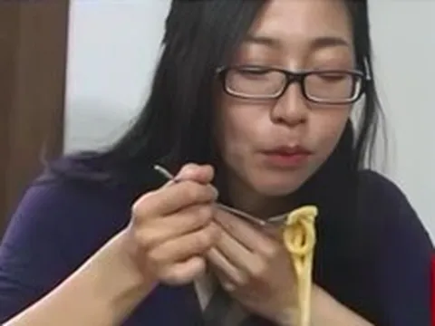 Phát hiện một nữ nhân viên văn phòng lương "bình thường" nhưng tự mua được 3 căn nhà ở tuổi 34