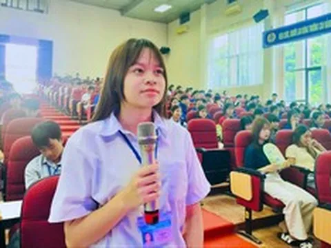 Hội Luật gia tỉnh Điện Biên đưa kiến thức pháp luật đến 520 học sinh, sinh viên
