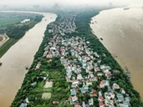 Chủ tịch Hà Nội: Sẽ tiếp tục nghiên cứu, tính toán cụ thể với những khu dân cư hiện hữu dọc sông Hồng