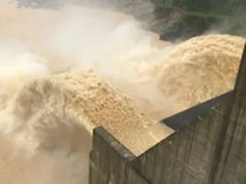 Mưa lớn khắp nơi, Đà Nẵng yêu cầu thủy điện không để xảy ra 'lũ nhân tạo' cho hạ du
