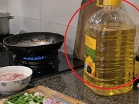 Lời khuyên dành cho tất cả các gia đình đang dùng dầu nấu ăn
