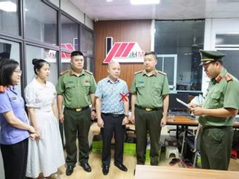 Hai giám đốc ở Phú Thọ bị khám xét khẩn cấp nơi làm việc