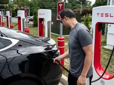Tesla lập công ty tại Việt Nam, xe điện sẽ sạc ở đâu?
