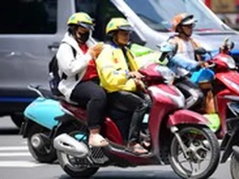Đã đến lúc cần có tỉ lệ ăn chia thống nhất cho các hãng xe công nghệ?