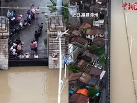Cổng chống lũ cổ 500 năm tuổi ở Phúc Kiến, Trung Quốc gây sốt: Chặn nước cao hơn mặt đường 40 cm, bảo vệ phố cổ suốt 26 giờ