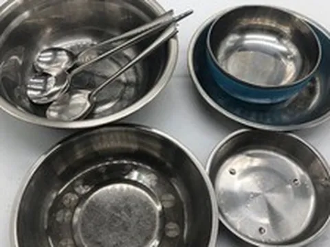 Lời khuyên dành cho tất cả các gia đình đang dùng bát đũa inox