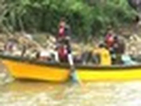 Hưng Yên: Tìm người liên quan vụ phát hiện thi thể trẻ sơ sinh trên sông Trà Lý