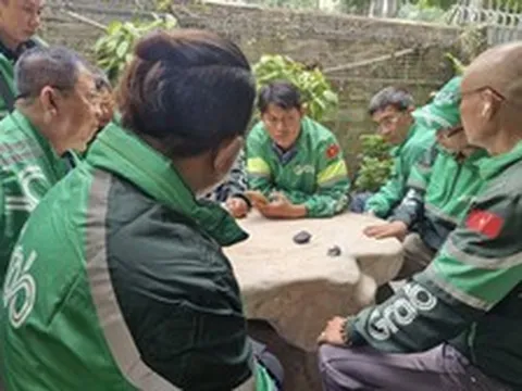 Tài xế xe công nghệ ở TP.HCM: Đằng sau 2 chữ 'tự do' là rất nhiều cay đắng