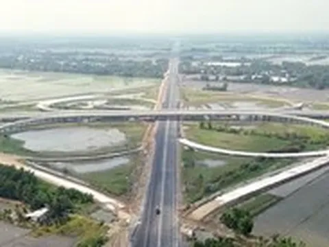 Cục Đường bộ: Chưa thu phí cao tốc Cần Thơ - Cà Mau